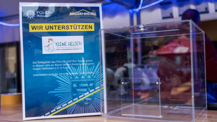 Polizei auf dem Hessentag in Fulda: Polizei-Bistro eröffnet