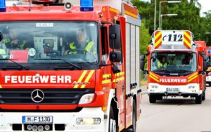 Pkw-Brand in Viernheim: Technischer Defekt stoppt Mercedes